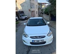 Sahibinden Hyundai Accent Blue 1.6 CRDI Mode 2012 Model  214.000 km Beyaz