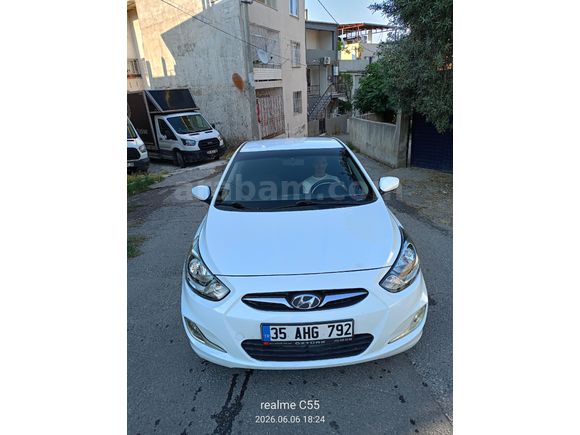 Sahibinden Hyundai Accent Blue 1.6 CRDI Mode 2012 Model  214.000 km Beyaz