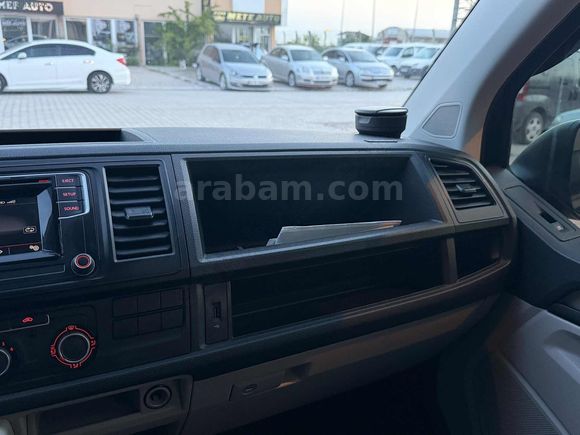 2015 MODEL 180000 KİLOMETREDE VOLKSWAGEN TRANSPORTER CAMLI VAN