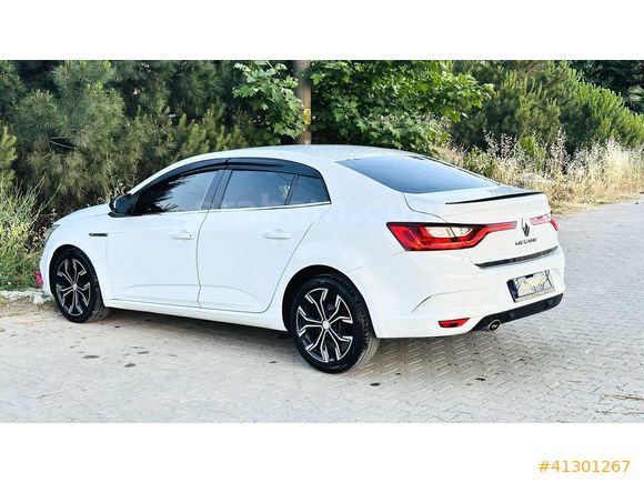 HATASIZ TEK PARÇA BOYA MEGANE 1.6 16V LPG- EKRAN JANT VS