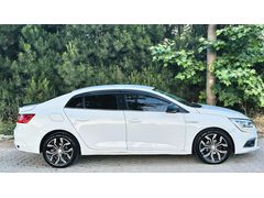HATASIZ TEK PARÇA BOYA MEGANE 1.6 16V LPG- EKRAN JANT VS