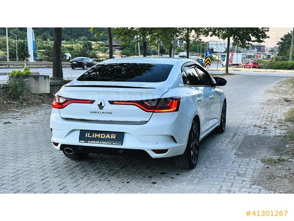 HATASIZ TEK PARÇA BOYA MEGANE 1.6 16V LPG- EKRAN JANT VS