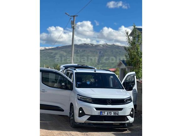 Sahibinden Opel Combo 1.5 CDTI Ultimate 2024 Model 