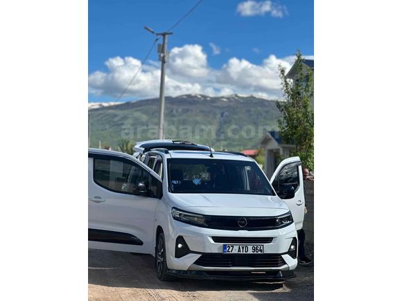 Sahibinden Opel Combo 1.5 CDTI Ultimate 2024 Model 