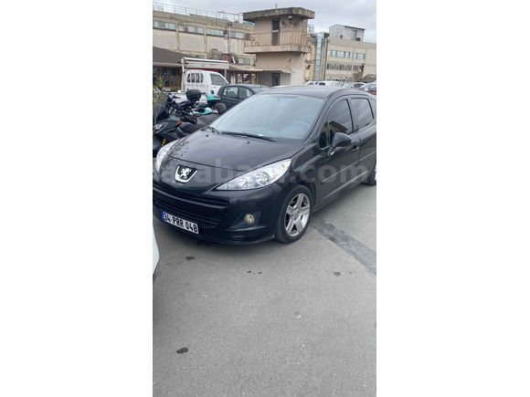 Sahibinden Peugeot 207 1.4 Comfort 2011 Model 