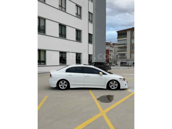 Sahibinden Honda Civic 1.6i VTEC Elegance 2011 Model 