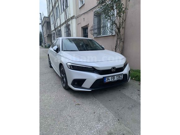 Sahibinden Honda Civic 1.5 i-VTEC Eco Executive Plus 2023 Model Bursa 77.000 km Beyaz