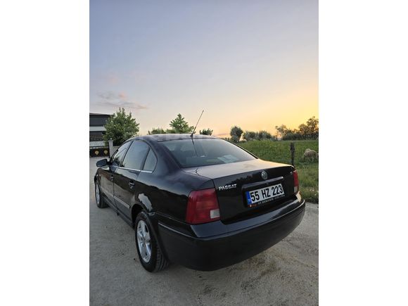 Sahibinden Volkswagen Passat 1.8 Basic 1999 Model