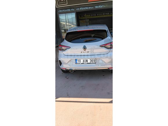 Sahibinden Renault Clio 1.0 TCe Techno Esprit Alpine 2025 Model 