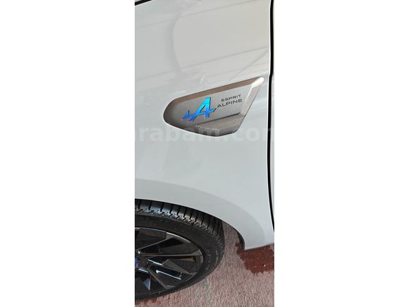 Sahibinden Renault Clio 1.0 TCe Techno Esprit Alpine 2025 Model 