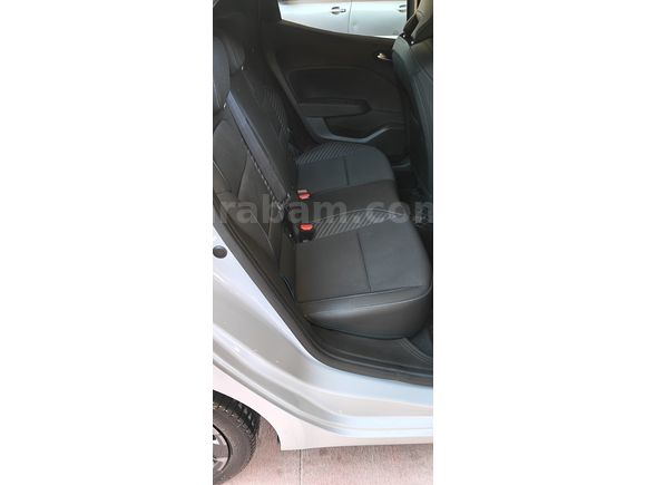 Sahibinden Renault Clio 1.0 TCe Techno Esprit Alpine 2025 Model 