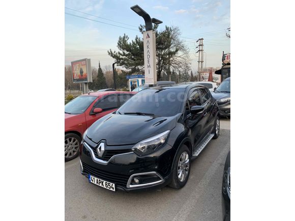 Sahibinden Renault Captur 0.9 Touch 2013 Model 