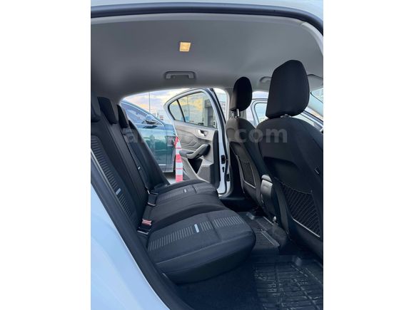Sahibinden Ford Focus 1.5 EcoBlue Active Stil 2025 Model 