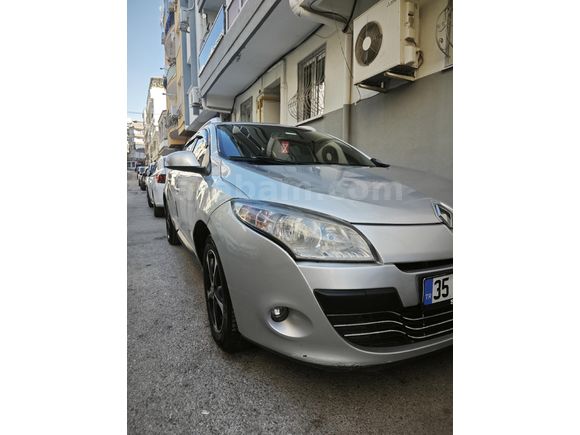 Sahibinden Renault Megane 1.5 dCi Sport Tourer Expression 2011 Model