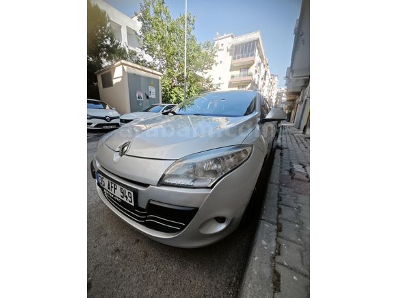 Sahibinden Renault Megane 1.5 dCi Sport Tourer Expression 2011 Model