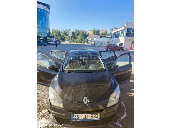 Sahibinden Renault Megane 1.5 dCi Dynamique 2011 Model