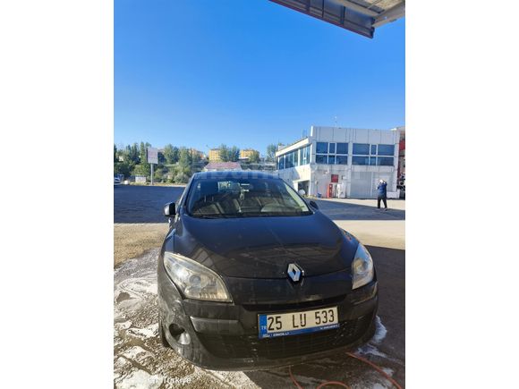 Sahibinden Renault Megane 1.5 dCi Dynamique 2011 Model