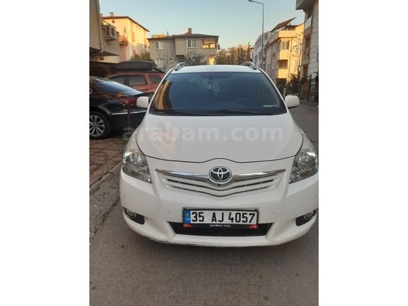 Sahibinden Toyota Verso 1.6 Premium 2011 Model
