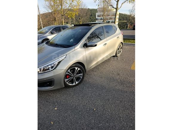 Sahibinden Kia Ceed 1.6 CRDi Premium 2015 Model