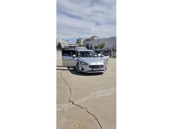 Sahibinden Ford Focus 1.5 TDCi Titanium 21 çıkışlı