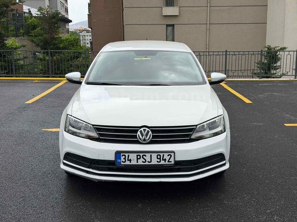 Galeriden Volkswagen Jetta 1.6 TDi  2015 Model İstanbul 181.764 km Beyaz