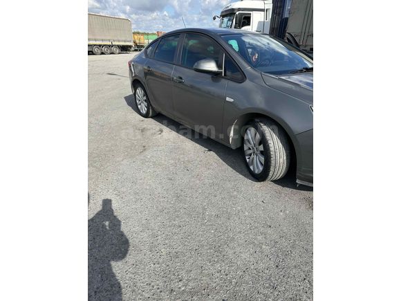 Sahibinden Opel Astra 1.4 T Edition Plus 2020 Model  109.000 km Füme
