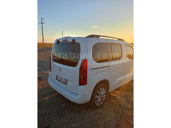 Sahibinden Opel Combo 1.5 CDTI Ultimate 2023 Model