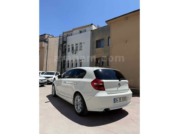 Sahibinden BMW 1 Serisi 116i Premium 2011 Model  81.800 km Beyaz