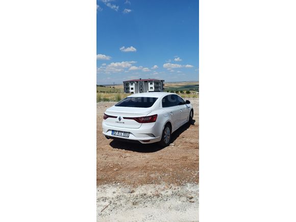 Sahibinden Renault Megane 1.5 Blue DCI Touch 2020 Model