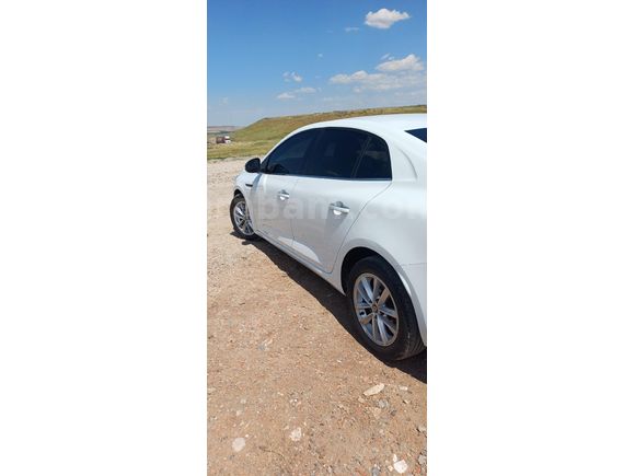 Sahibinden Renault Megane 1.5 Blue DCI Touch 2020 Model