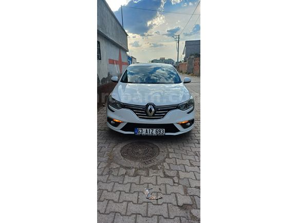Sahibinden Renault Megane 1.5 Blue DCI Touch 2020 Model