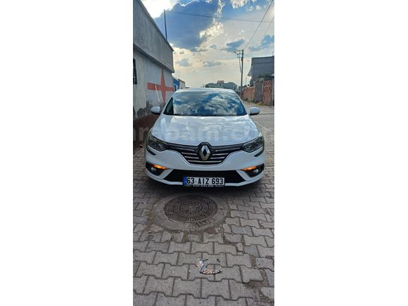 Sahibinden Renault Megane 1.5 Blue DCI Touch 2020 Model
