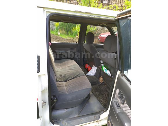 Sahibinden Mazda B2500 2.5 D 1999 Model