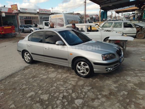 14 yıllık Sahibinden Hyundai Elantra 1.6 GLS 2005 Model - Deri koltuk kaplamadır...