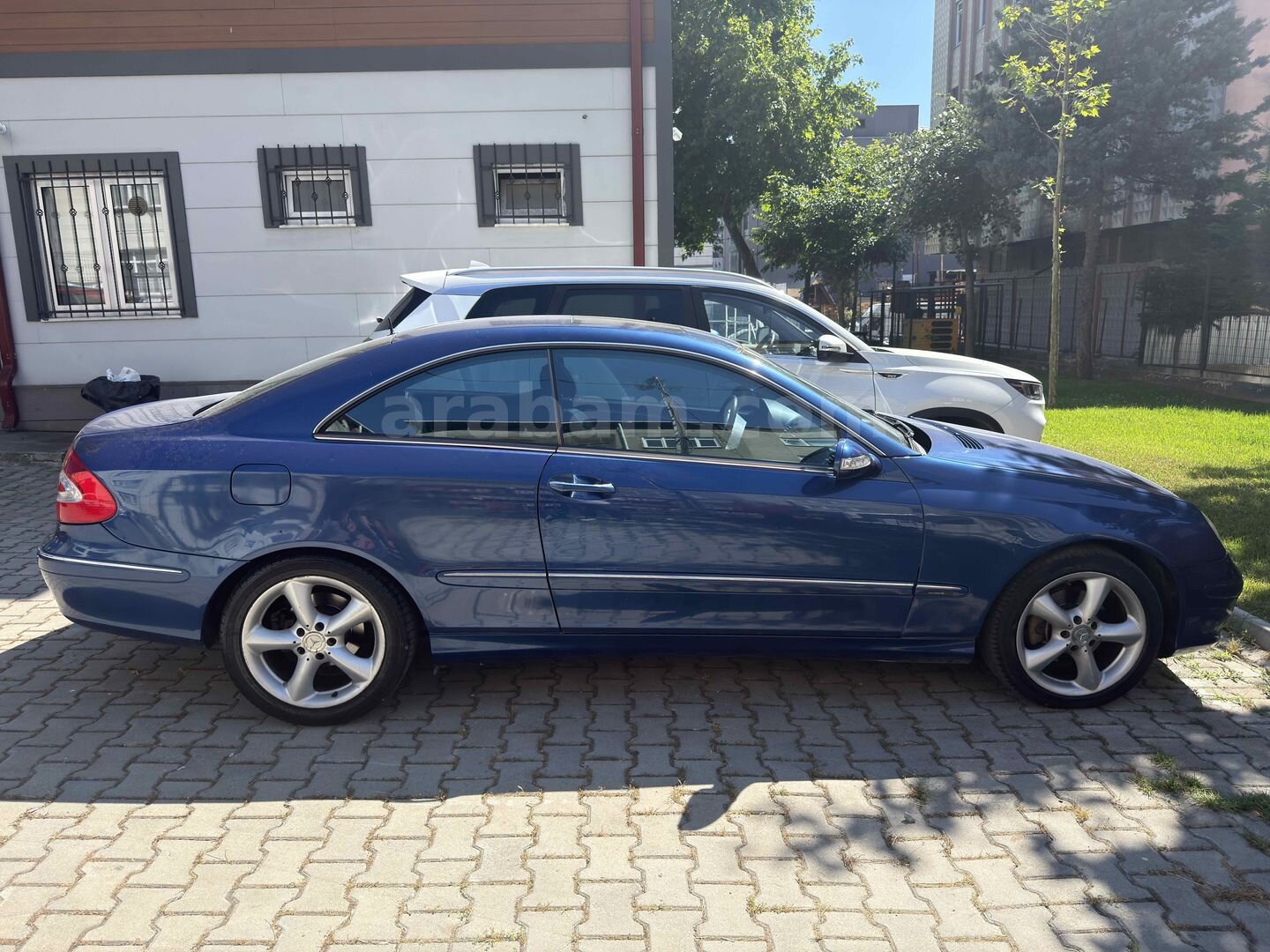 Sahibinden Mercedes - Benz CLK 200 Kompressor Avantgarde 2004 Model İstanbul 290.000 km Mavi (metalik) 2