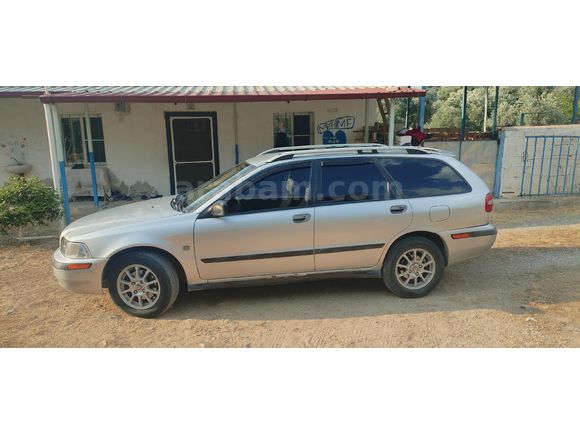 Sahibinden Volvo V40 1.9 D 2003 Model