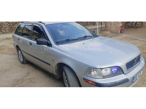 Sahibinden Volvo V40 1.9 D 2003 Model
