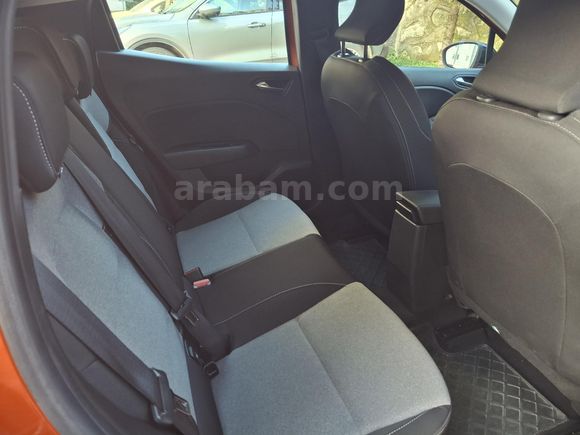 Renault Clio 1.0 TCe Evolution 2023 Model