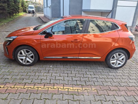 Renault Clio 1.0 TCe Evolution 2023 Model