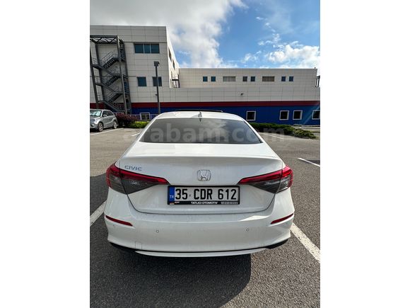 Sahibinden Honda Civic 1.5 i-VTEC Eco Executive Plus 2024 Model 