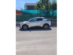 Sahibinden Toyota C-HR 1.8 Hybrid Passion 2024 Model