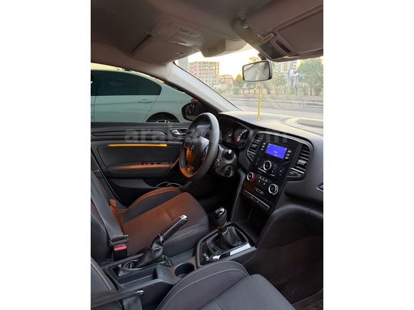 Sahibinden Renault Megane 1.3 TCe Joy 2020 Model 