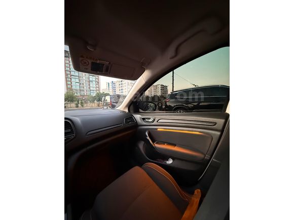 Sahibinden Renault Megane 1.3 TCe Joy 2020 Model 