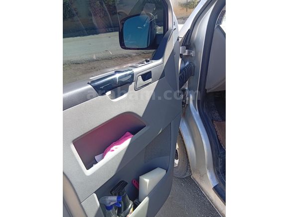 Sahibinden Volkswagen MultiVan 1.9 TDI 2006 Model  450.000 km Gri