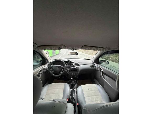 Sahibinden Ford Focus 2.0 Ghia 2001 Model 