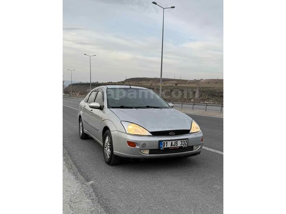 Sahibinden Ford Focus 2.0 Ghia 2001 Model 