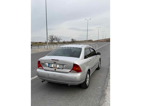 Sahibinden Ford Focus 2.0 Ghia 2001 Model 