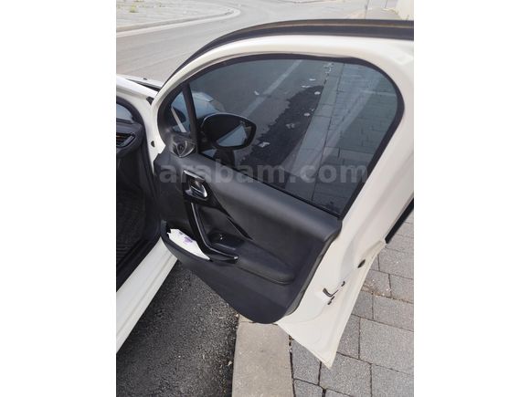 Sahibinden Peugeot 208 1.0 VTi Access 2013 Model