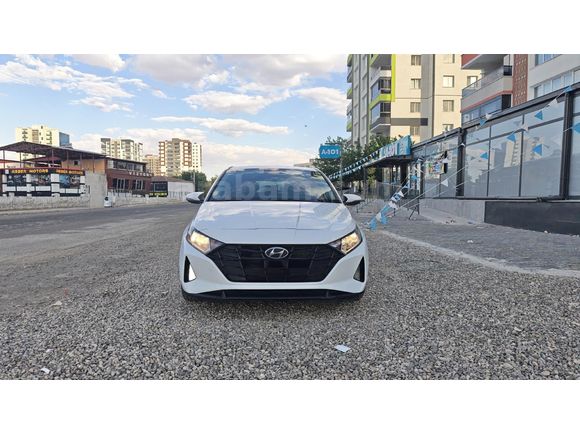 Sahibinden Hyundai i20 1.4 MPI Style 2023 Model