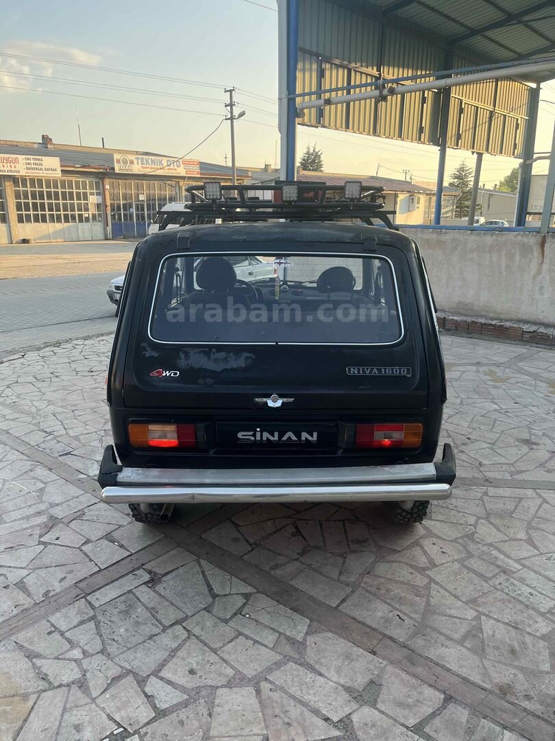 Temiz bakımlı 4*4 Niva 4